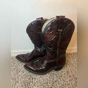 vintage men’s Acme western leather cowboy boots pointy toe burgandy 8 D